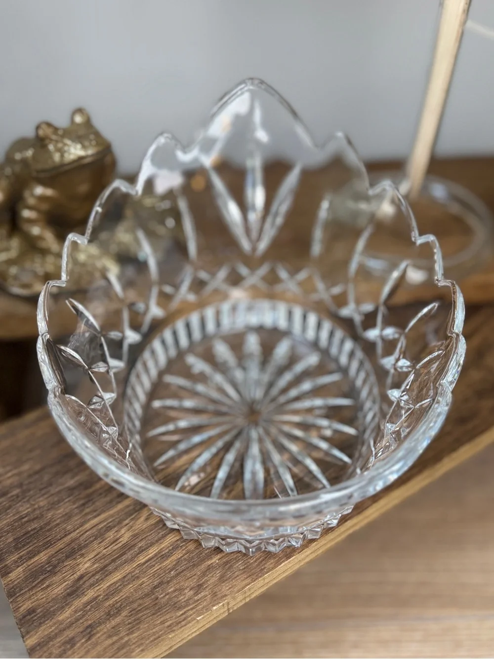 Vintage Teleflora Tiara Crown Cut Crystal Starburst Round Decorative Bowl Dish